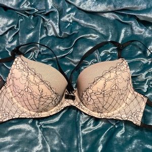 Victoria’s Secret bra